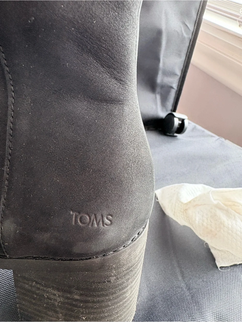 Black toms Women's Ankle Boots - Classic Suede Block Heel